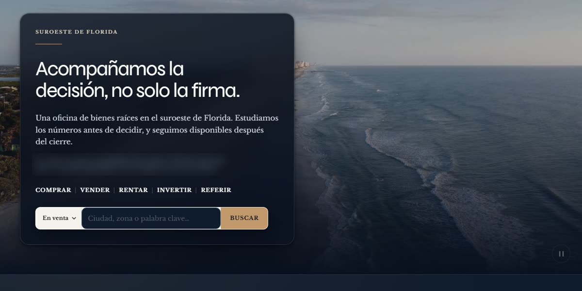 Portada del sitio de una oficina de bienes raíces del suroeste de Florida: buscador de propiedades sobre video de la costa.